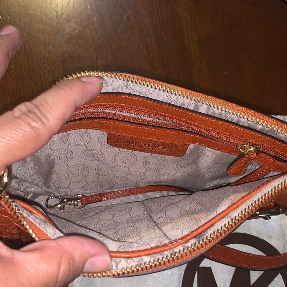 Michael Kors bag - Picture 3 of 4